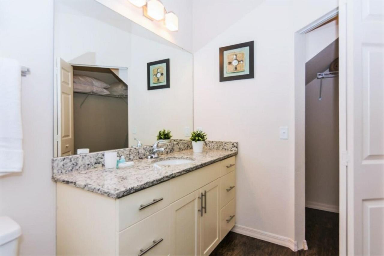 Cozy Four Bedrooms Townhouse At West Lucaya Village Resort 8924 Kissimmee Exteriör bild